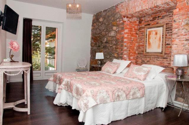 Hostal Jardin Secreto Santander Exterior foto